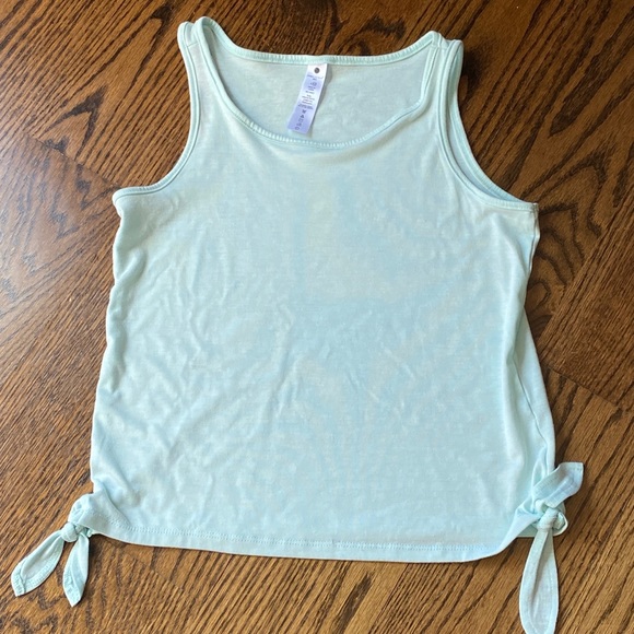 Yogalicious Girls Tank Top w Tie Sides L/12 EUC - Picture 1 of 3